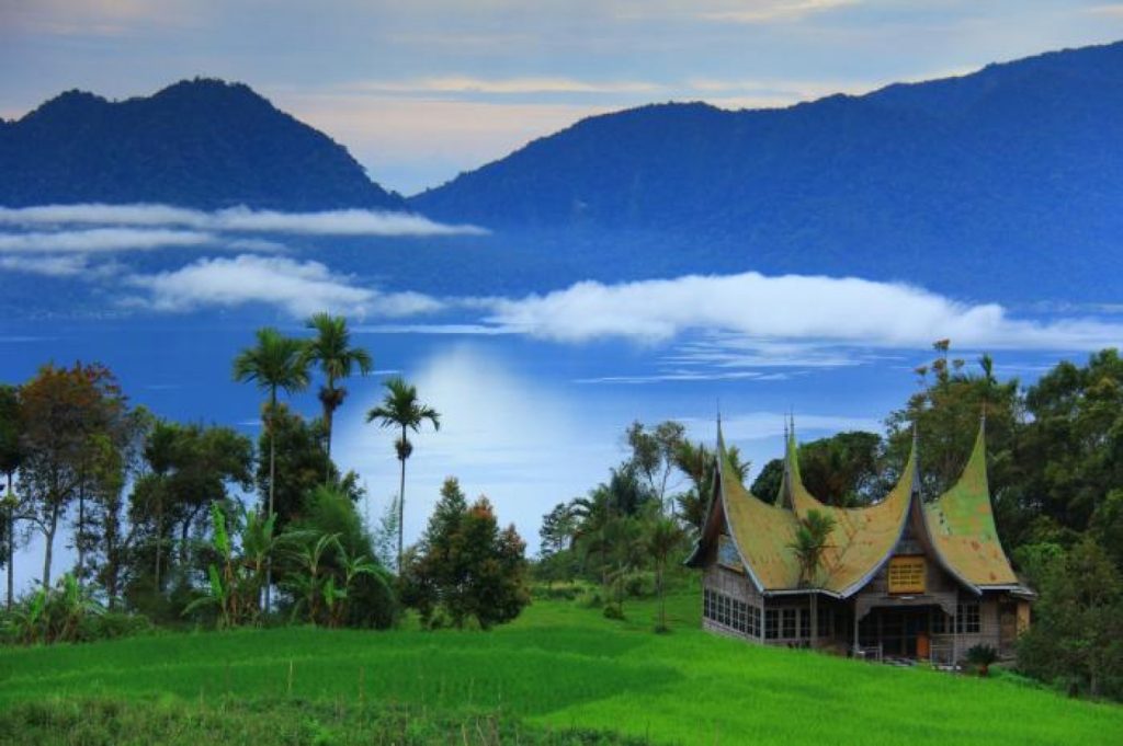 8 Tips Aman dan Nyaman Saat Berlibur di Indonesia